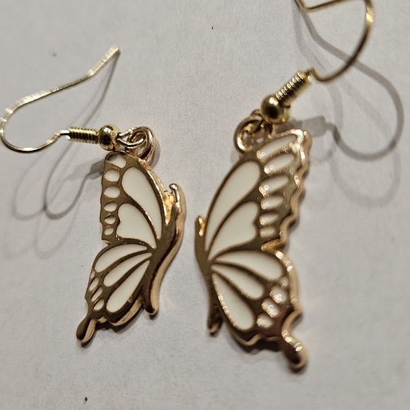 Elegant Butterfly Earrings in Gold and White - Picture 2 of 3